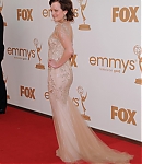 2011-09-18-63rd-Annual-Primetime-Emmy-Awards-Arrivals-006.jpg