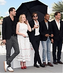 2017-05-19-70th-Annual-Cannes-Film-Festival-The-Square-Photocall-056.jpg