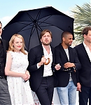 2017-05-19-70th-Annual-Cannes-Film-Festival-The-Square-Photocall-058.jpg