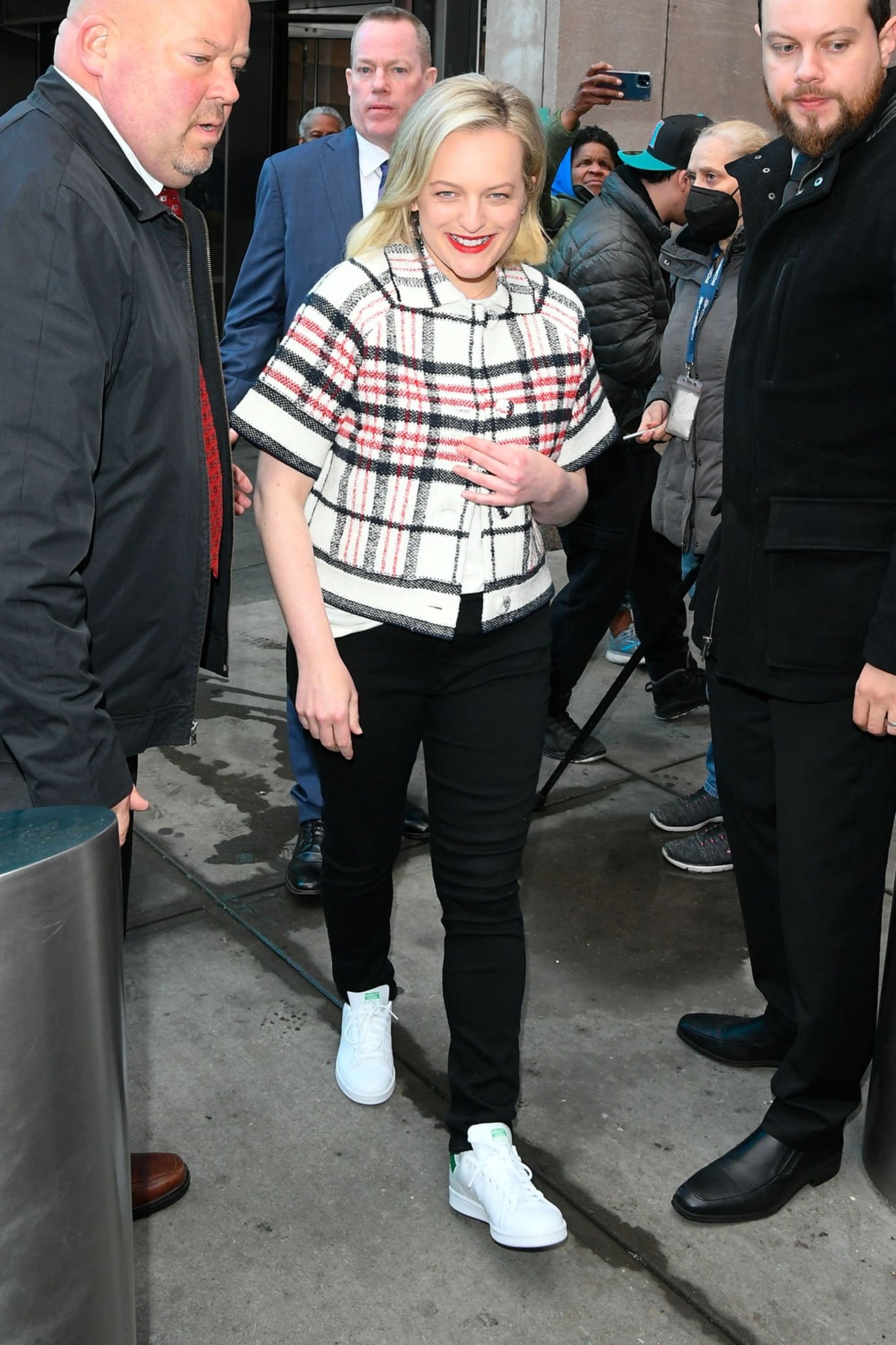 2022-04-26-Candids-Outside-at-Sirius-XM-Studios-007.jpg