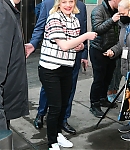 2022-04-26-Candids-Outside-at-Sirius-XM-Studios-005.jpg