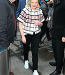 2022-04-26-Candids-Outside-at-Sirius-XM-Studios-007.jpg