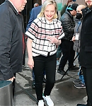 2022-04-26-Candids-Outside-at-Sirius-XM-Studios-008.jpg