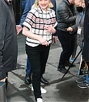 2022-04-26-Candids-Outside-at-Sirius-XM-Studios-009.jpg