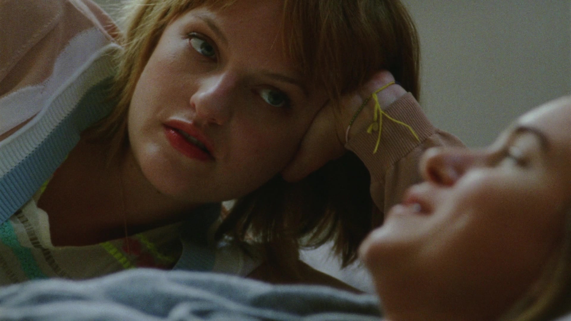 Queen-Of-Earth-0977.jpg Queen-Of-Earth-0977.jpg