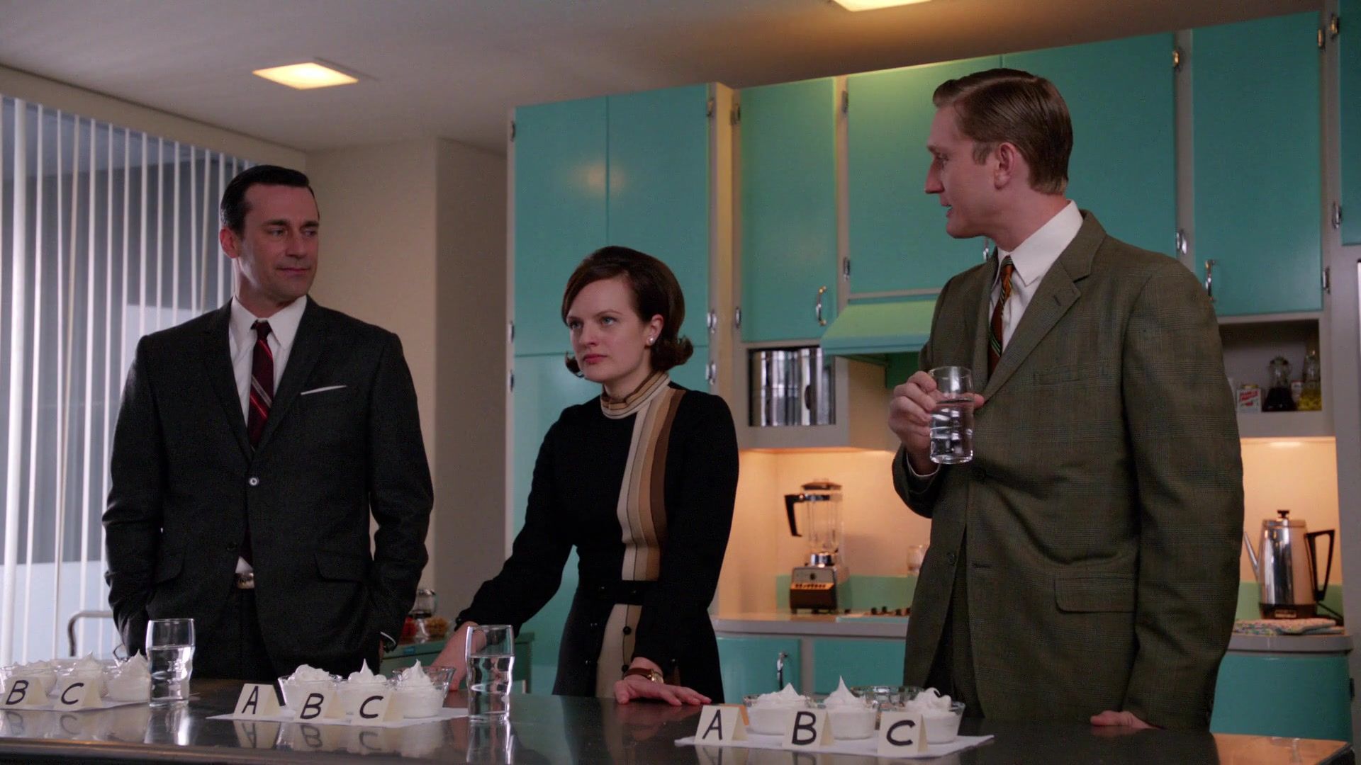 Mad-Men-Season-5x08-245.jpg
