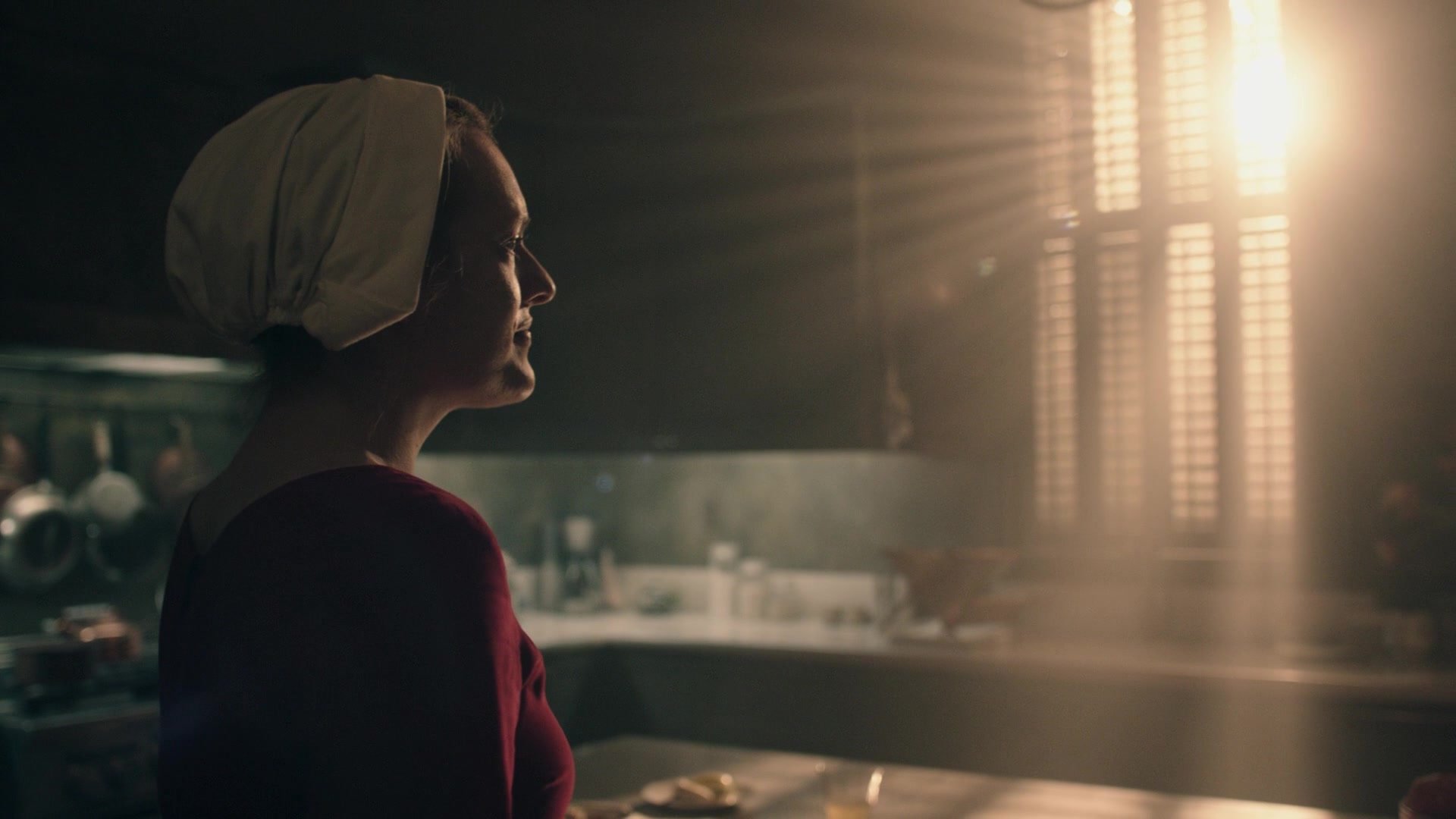 The-Handmaids-Tale-1x08-1124.jpg
