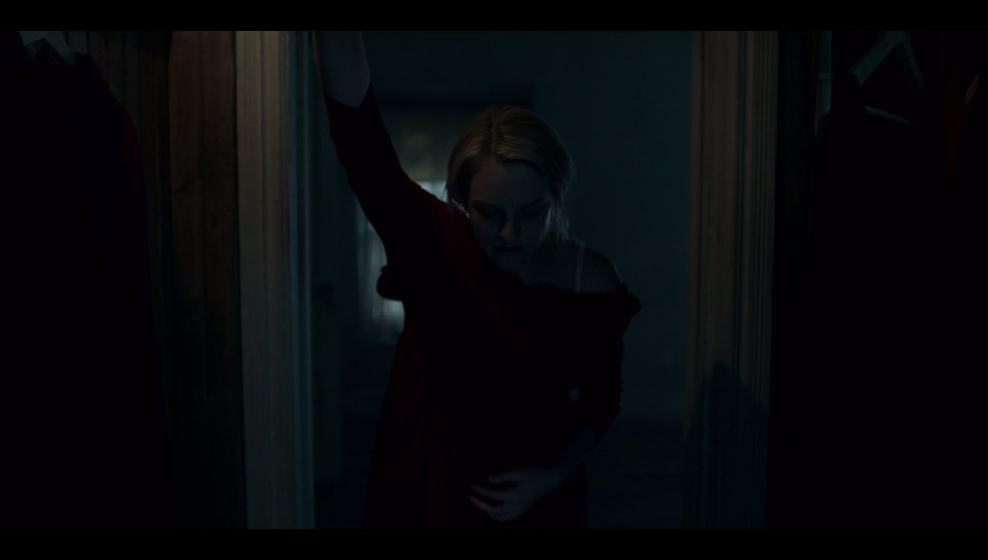 The-Handmaids-Tale-2x05-167.jpg