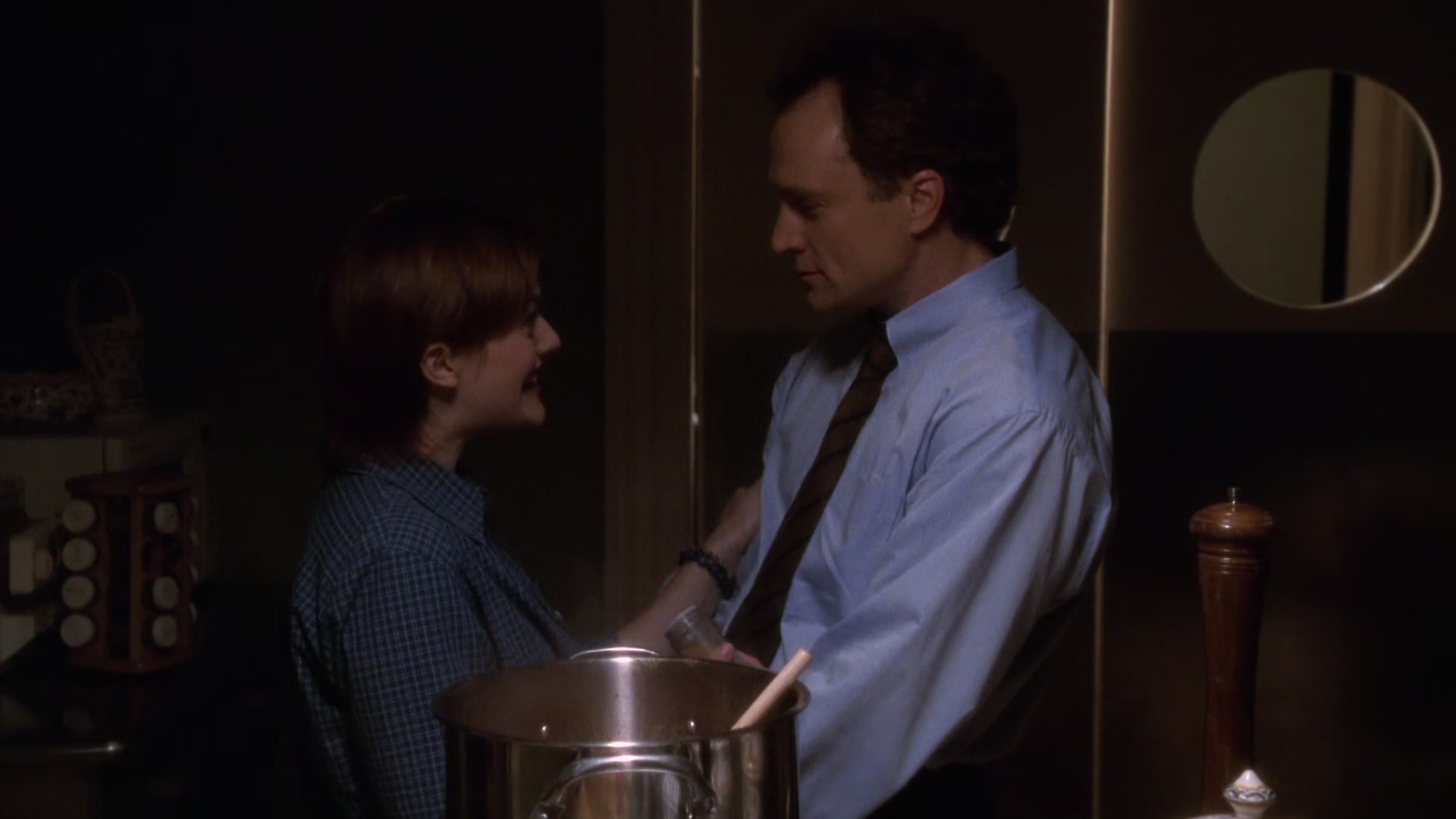 The-West-Wing-1x05-016.jpg