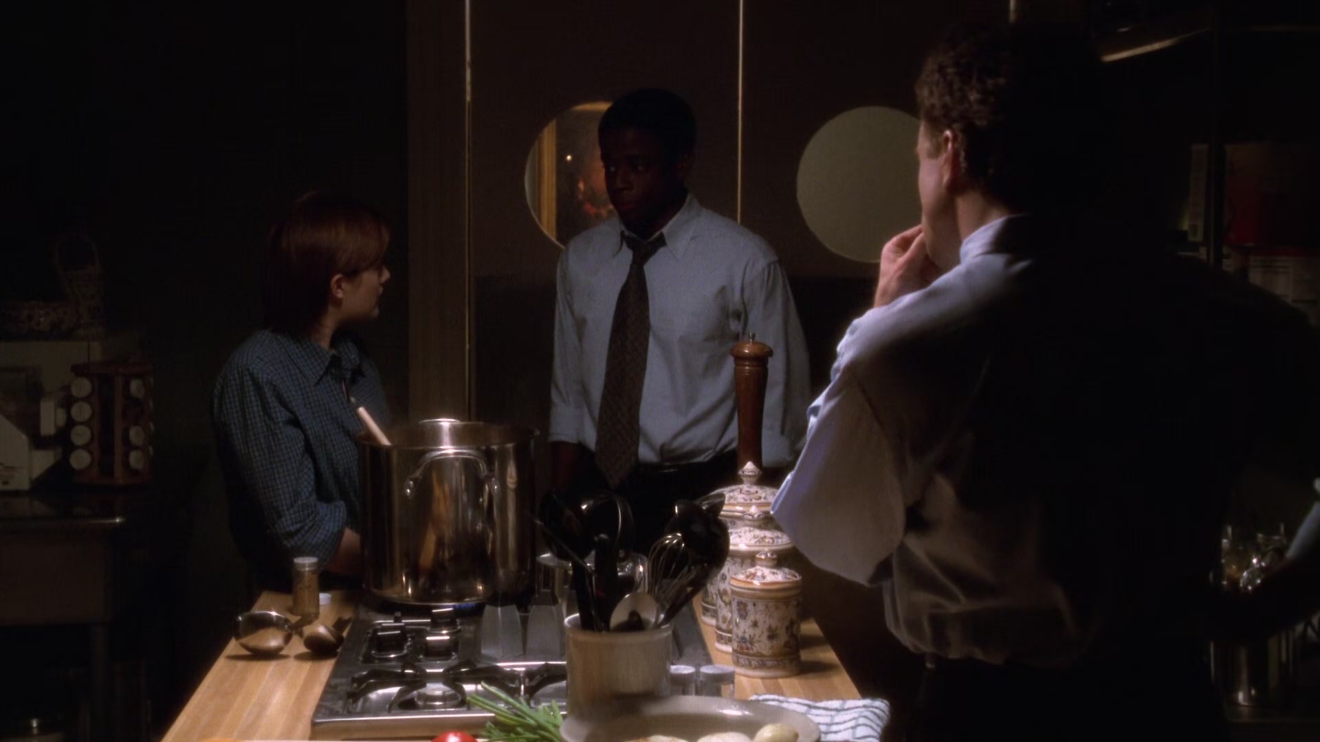 The-West-Wing-1x05-040.jpg