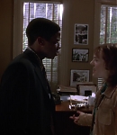 The-West-Wing-1x22-049.jpg