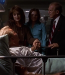The-West-Wing-2x01-037.jpg