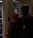 The-West-Wing-2x03-015.jpg