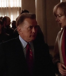 The-West-Wing-4x12-011.jpg